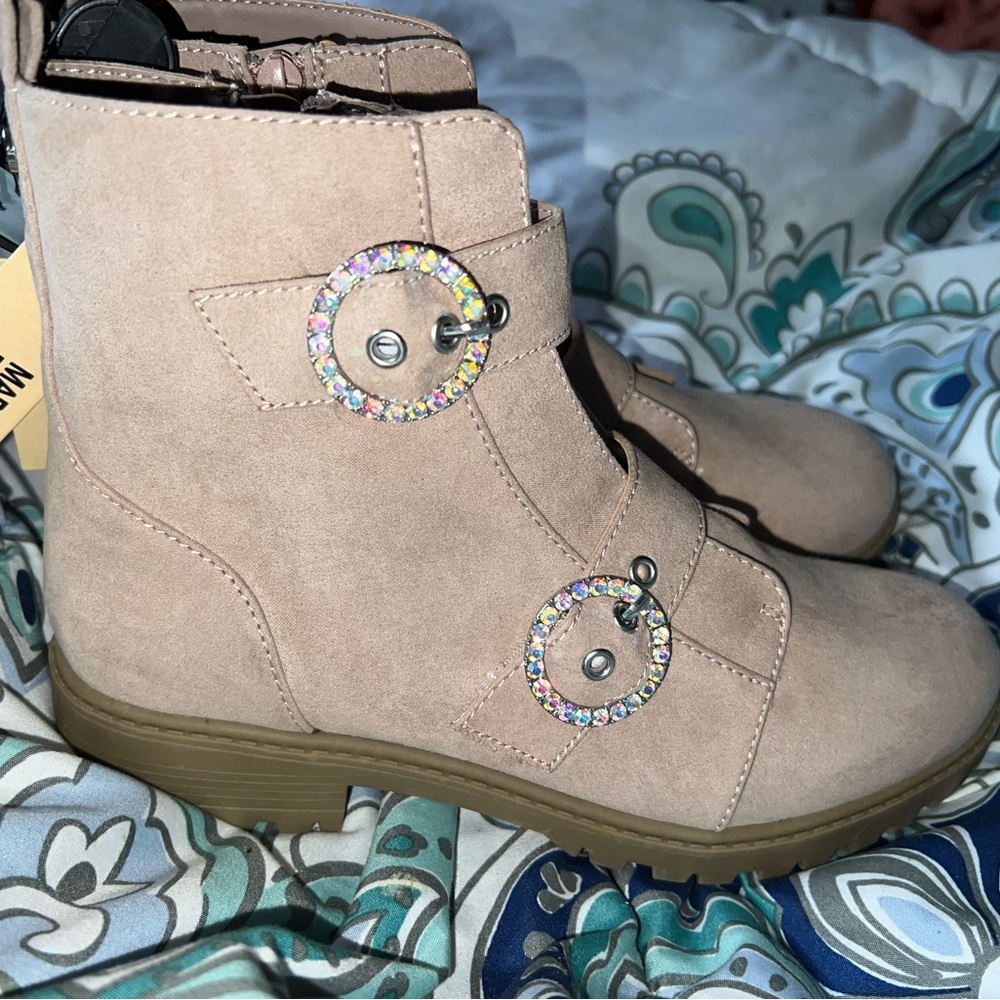 Cute boots